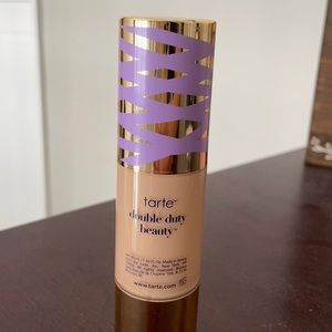 Lightly used/mostly full bottle of Tarte face tape shape 22 N light neutral.